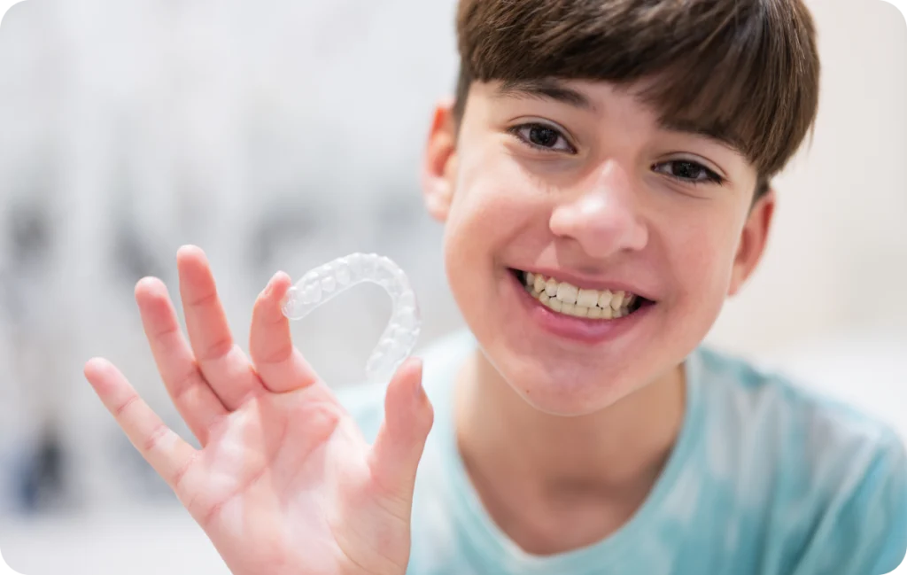 Gouttières transparentes Orthodontiste spécialiste à Paris 18, Dr Mehdi Sersab